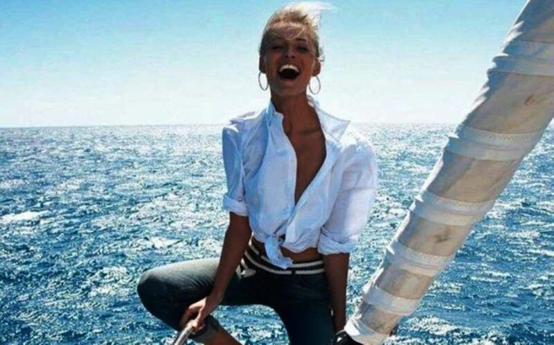 Photo Shoot on a Sailboat Overlooking Lisbon - What to Expect from the Lisbon Sailboat Photo Shoot