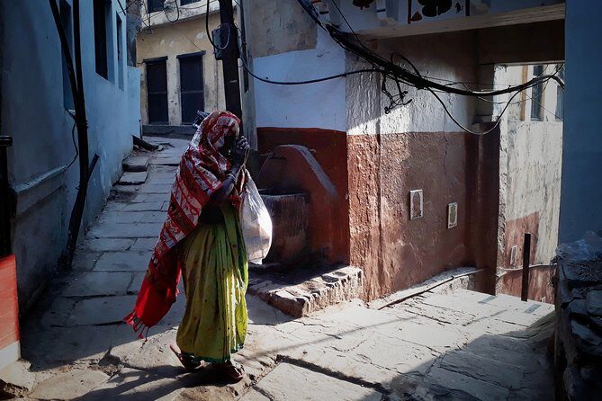 Photo Tour In Holy Varanasi - FAQs