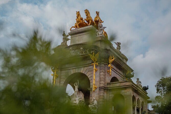 Photo Walking Tour in Barcelona Gothic Quarter - Practical Details & Tips