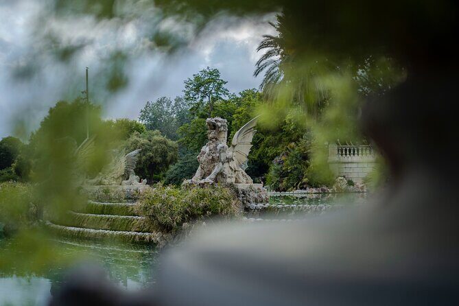Photo Walking Tour in Barcelona Gothic Quarter - Who Should Book This Tour?