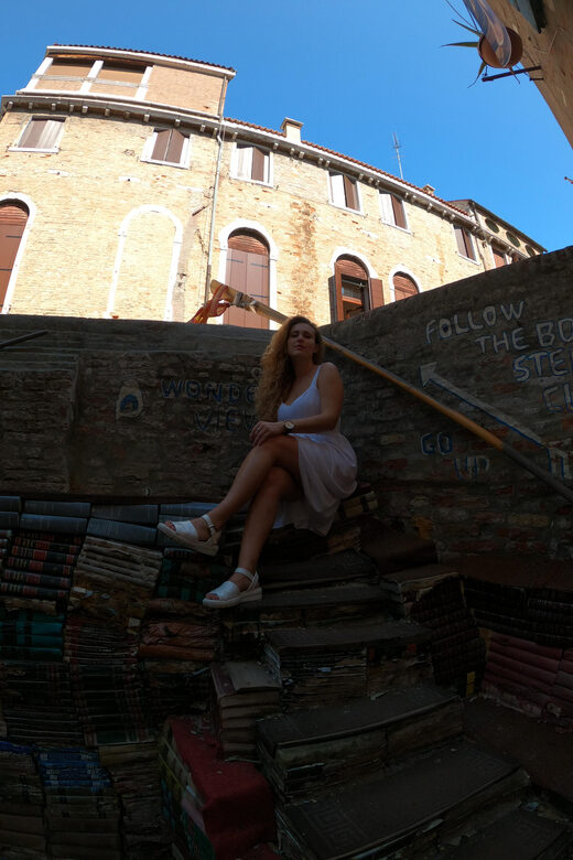 Photo with a professional photographer in Venice - Final Thoughts: Who Is This Tour Best For?