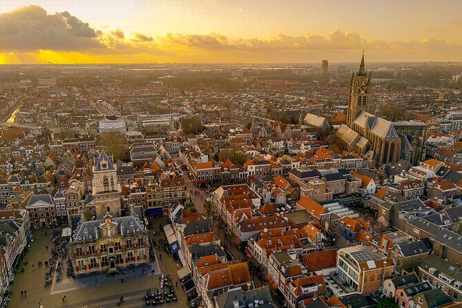 Photographic Tour in Delft Historical Center - A Closer Look at the Delft Photographic Tour