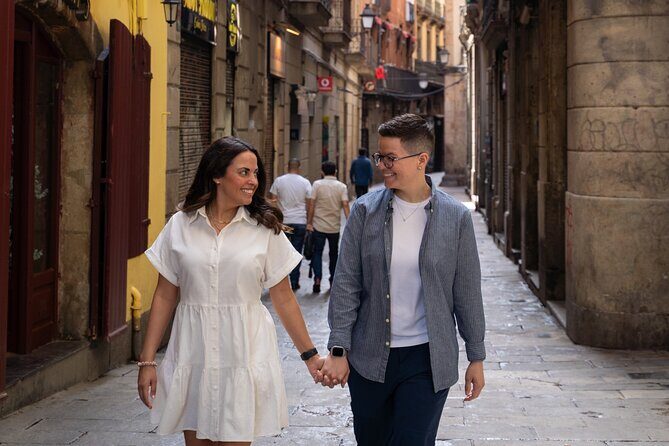 Photography tour in Barcelona with a professional photographer - An Authentic Photography Experience in the Heart of Barcelona