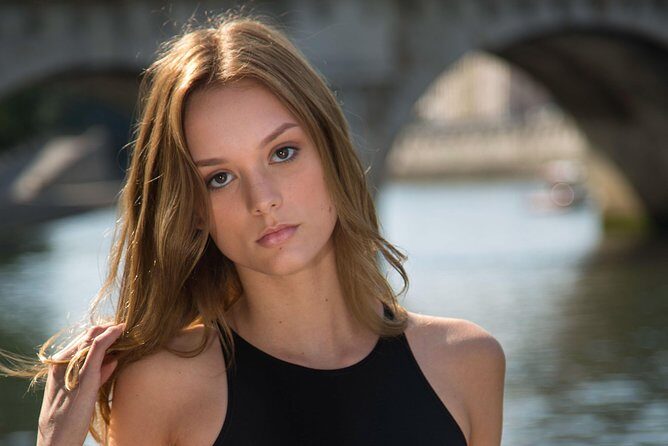 Photoshoot in Paris Centre for solo travellers - An In-Depth Look at the Paris Photoshoot Experience