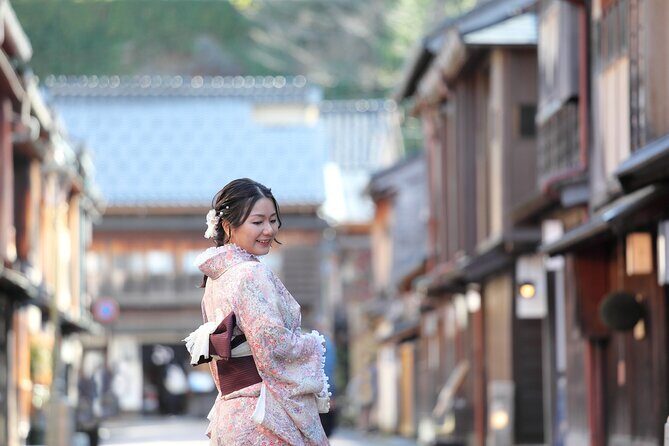 Photoshoot session by professional photographer in Kanazawa - Is This Tour Worth It? Analyzing the Value