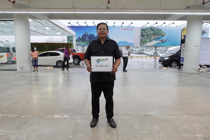Phuket Airport : Private Transfer Service To/From Khaolak Hotels - Who Is This Transfer Best For?
