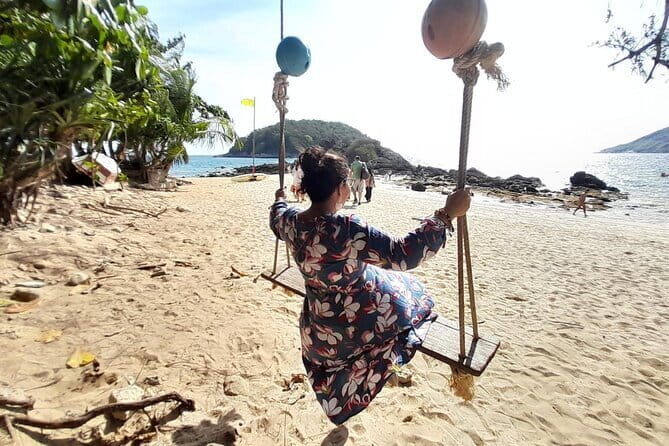 Phuket Highlights Tour: Old Town Wat Chalong Viewpoint & Elephant - A Detailed Look at the Phuket Highlights Tour