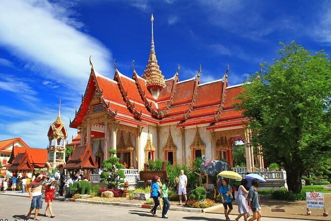 Phuket Highlights Tour: Old Town Wat Chalong Viewpoint & Elephant - Shopping at Pornthip Oldtown: Souvenirs and Local Products