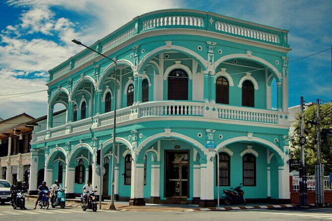Phuket Landmark City Tour with Local Food Market Experience - Practical Details and Value