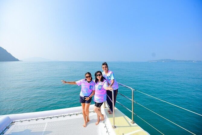 Phuket: Racha Yai & Koh Hey Catamaran Tour - Lunch at Banana Beach