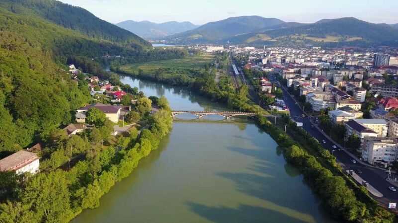 Piatra Neam: Guided tours of the Moldavian Pearl of Romania - Key Points