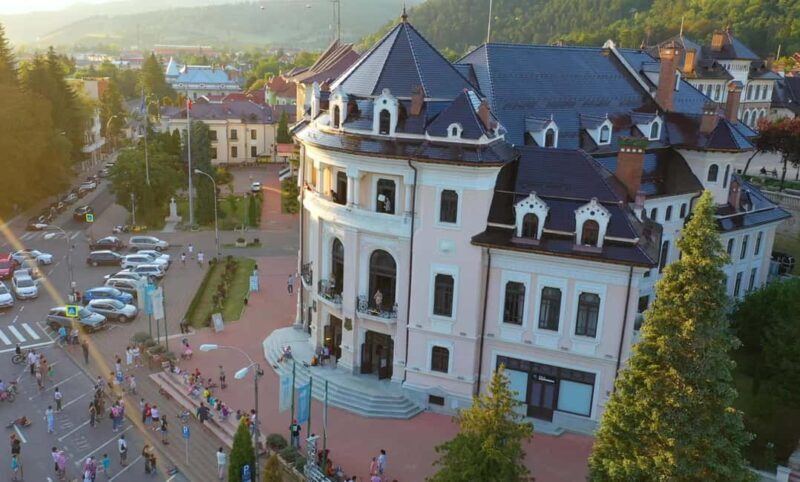 Piatra Neam: Guided tours of the Moldavian Pearl of Romania - The Sum Up