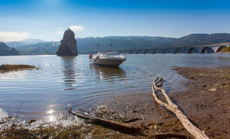 Piatra Neam: Neam County Lakes Sighthseeing Guided Tour - The Sum Up