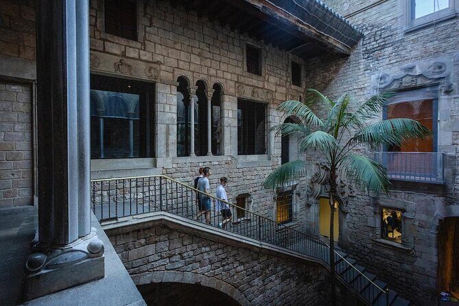 Picasso Museum and Walking Tour Plus Optional Wine & Food Tasting - Introduction