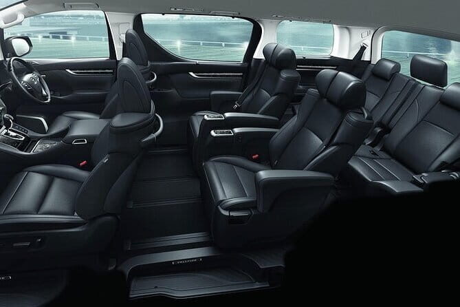 Pick Up Service Between Tokyo City and Tokyo Haneda(HND) Airport - The Value of the Experience