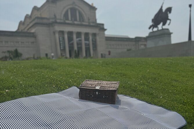 Picnic for 2-3 in Forest Park: 3-4 Restaurants in Every Basket! - Introduction