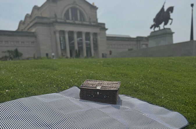 Picnic for 2-3 in Forest Park: 3-4 Restaurants in Every Basket! - The Sum Up