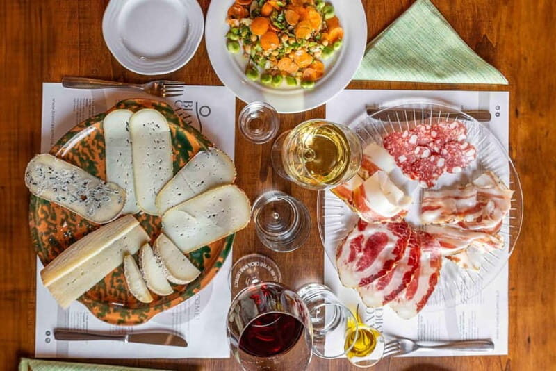 Pienza: guided tasting of Orcia DOC wine and organic EVO oil - The Sum Up