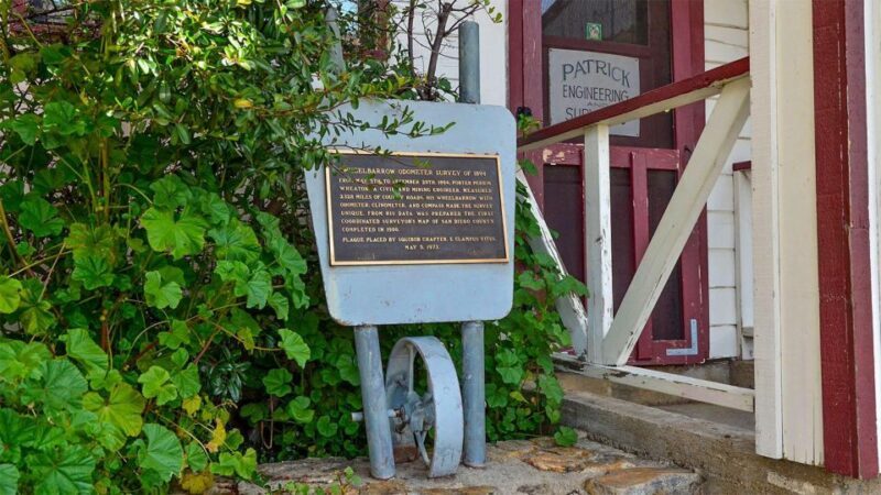 Pies & Pickaxes: A Historic Walking Tour of Julian, CA - Key Points