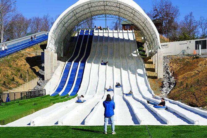 Pigeon Forge Snow Tubing at Smoky Mountain Snowpark - An In-Depth Look at Pigeon Forge Snow Tubing Experience