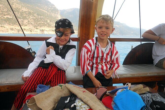 Pirate Boat Trip from Bodrum Incl. Lunch and Drinks - Key Points