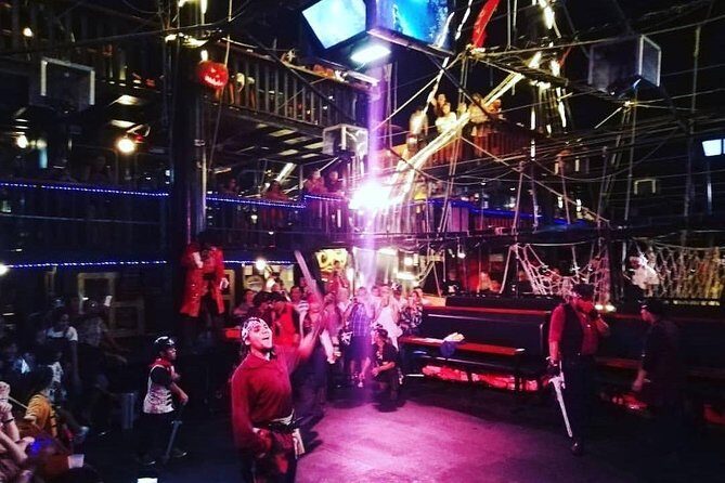 Pirate Show in Cancun! Dinner & drinks - The Itinerary Breakdown