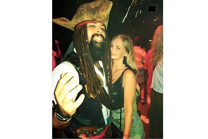 Pirate Show in Cancun! Dinner & drinks - Who Should Consider This Tour?