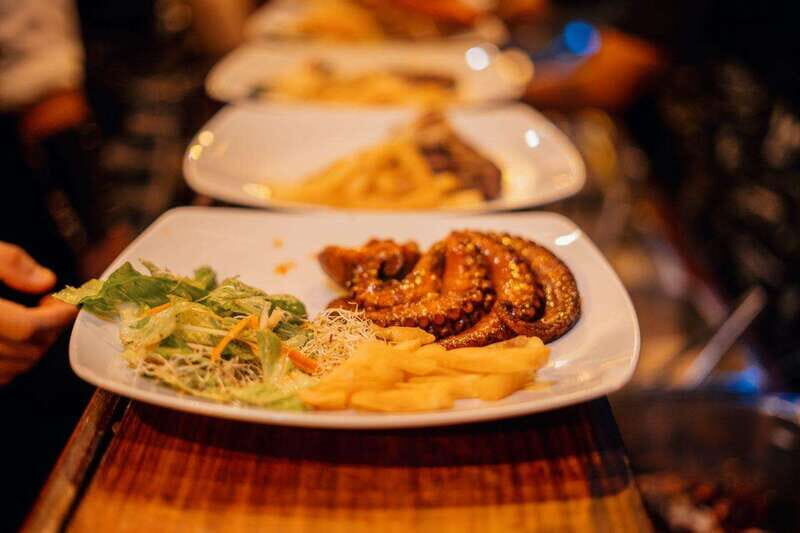 Pirates of the Bay - Night Tour - Dining and Drinks