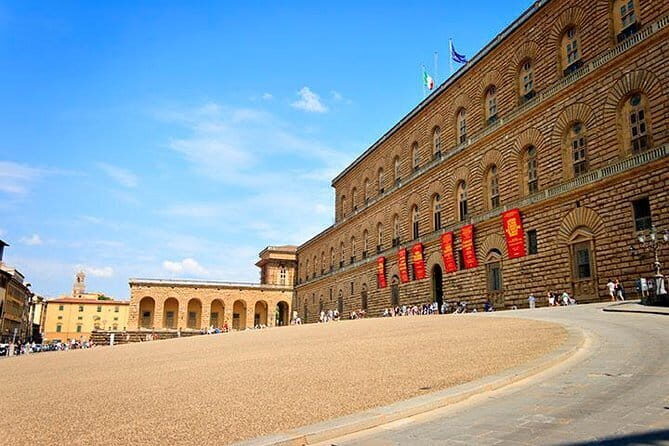 Pitti Palace - Private Tour At Galleria Palatina Incl. Tkts To Boboli Gardens - Visit the Galleria Palatina in Palazzo Pitti
