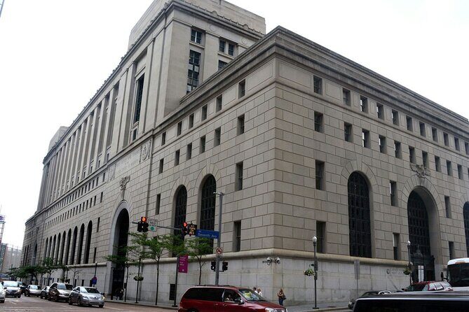 Pittsburgh Cultural District Scavenger Hunt and Escape Game - A Closer Look at the Experience