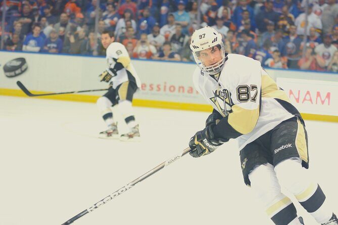 Pittsburgh Penguins Ice Hockey Game at PPG Paints Arena - Authenticity and Atmosphere