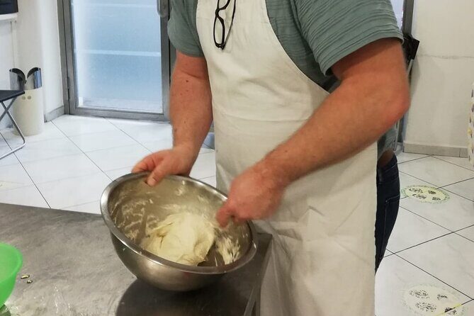Pizza course in Catania with Show Cooking Cannolo - Practical Details and Accessibility