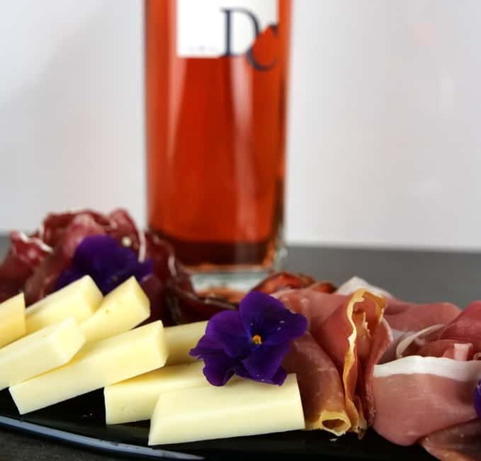 Plateau Gourmand : Charcuteries Champagnes et Fromages - What’s Not Included