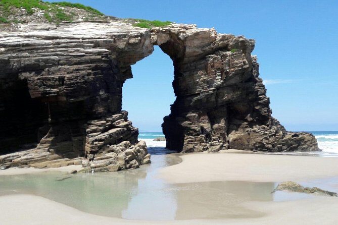 Playa De Las Catedrales Y Ribadeo Desde Lugo - Key Points