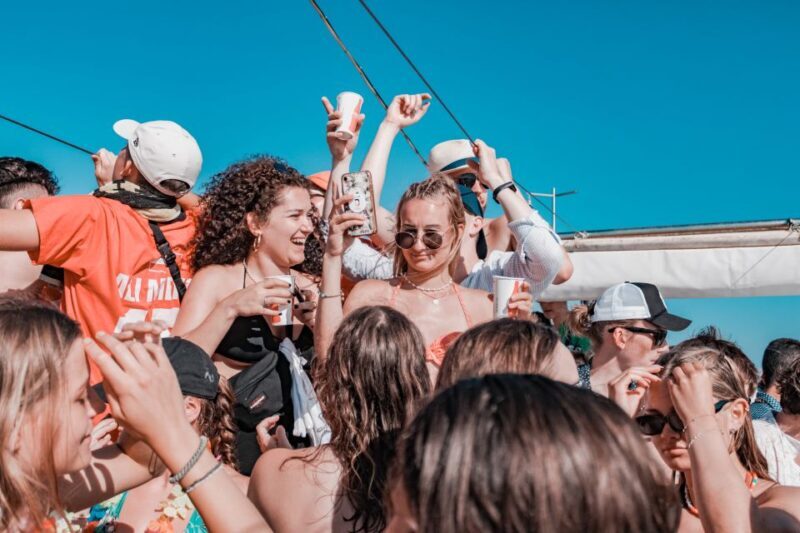 Playa de Palma: Boat Party with DJ, Buffet and Entertainment - Who Will Love This Experience