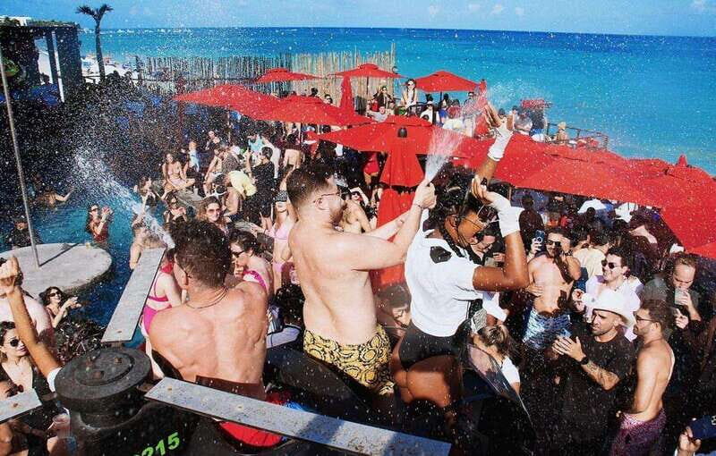 Playa del Carmen: Entrance to Coralina Beach Club + Food & Beverages - FAQ