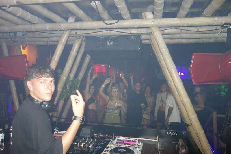 Playa del Carmen: Social Pubcrawl, meet fellow travelers - Why the Value is Impressive