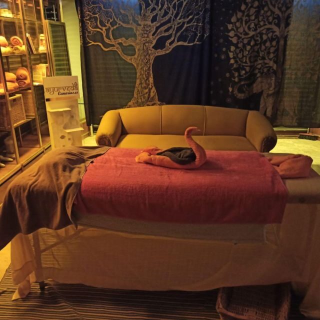 Playa del Inglés: Abhyanga Full Body Massage - Key Points