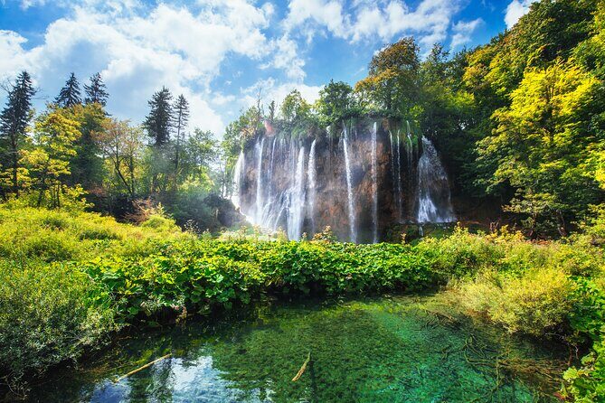 Plitvice Lakes and Rastoke Tour w/ ticket (ENG/ESP) - Who Will Love This Experience?