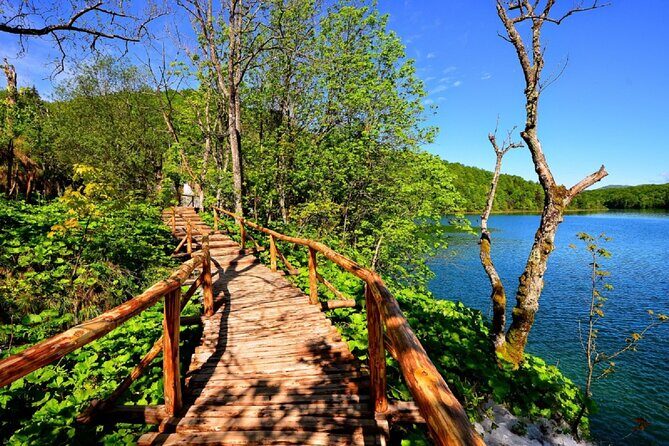 Plitvice Lakes Small Group Tour Ecco from Split or Trogir - FAQs