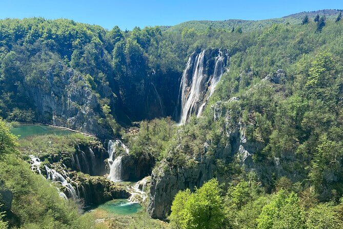 Plitvice private tour driver + guide up to 8 ppl from Zadar - Exploring the Plitvice Lakes with a Private Guide from Zadar