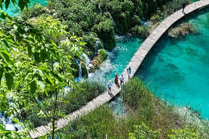 Plitvice & Rastoke guided tour w/ticket from Zagreb (8pax) EN/ES - FAQ