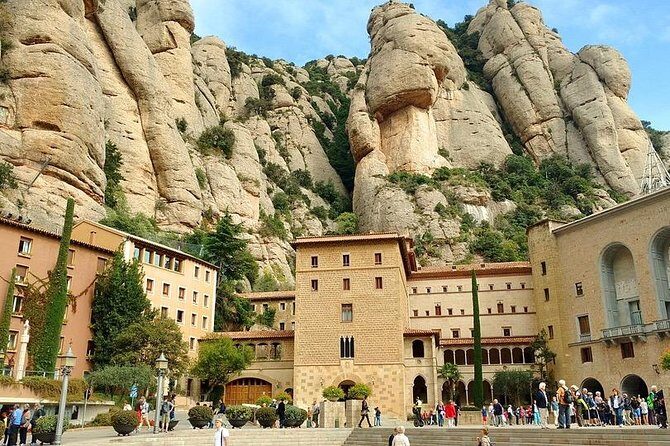 Poblet Igualada & Montserrat Private Tour - Hotel pick up from Salou/Tarragona - Exploring the Itinerary in Detail