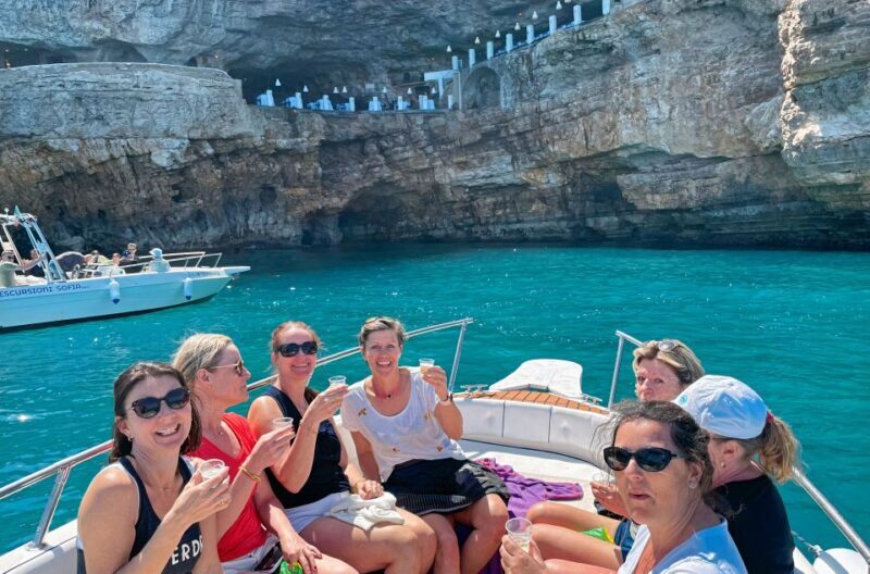 Polignano a Mare: Speedboat Cruise to Caves with Aperitif - Highlights of the Tour