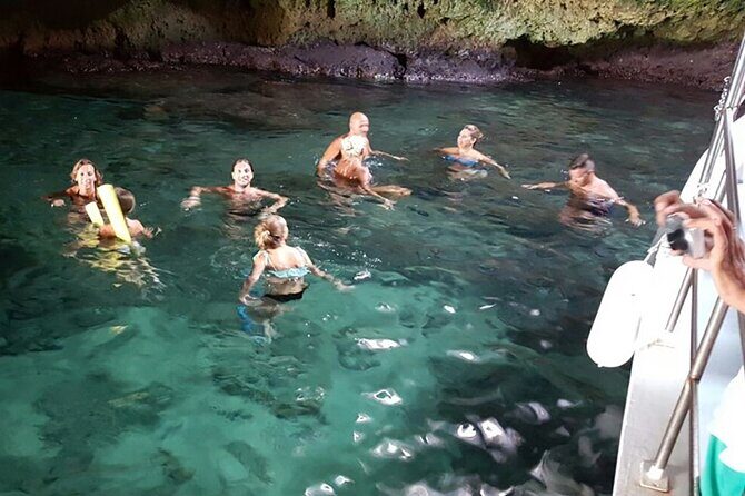 POLIGNANO BY BOAT: amazing sea caves and free drinks! - Who Is This Tour Best For?