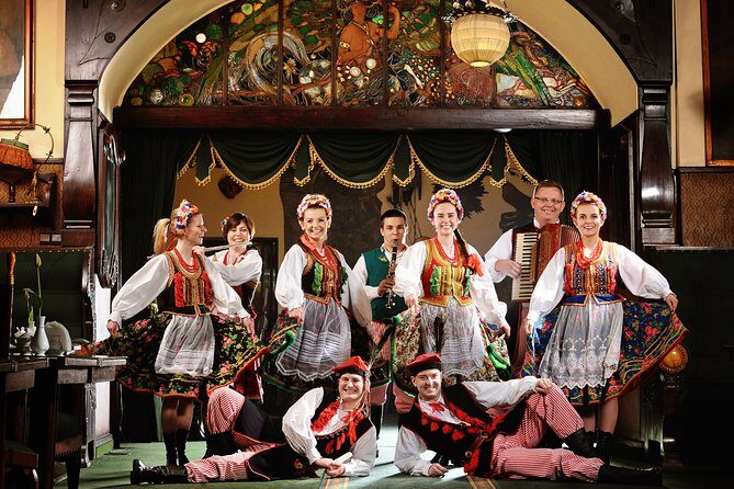 Polish Folk Show with 3 course dinner in Krakow legendary restaurant - What is Included in the Experience?