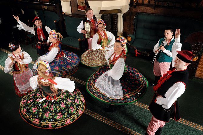 Polish Folk Show with 3 course dinner in Krakow legendary restaurant - In-Depth Look at the Itinerary