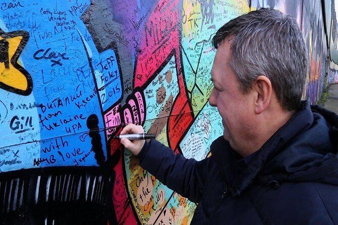 Political Taxi Tour Belfast (1-7 People) - Practical Details: What You Need to Know