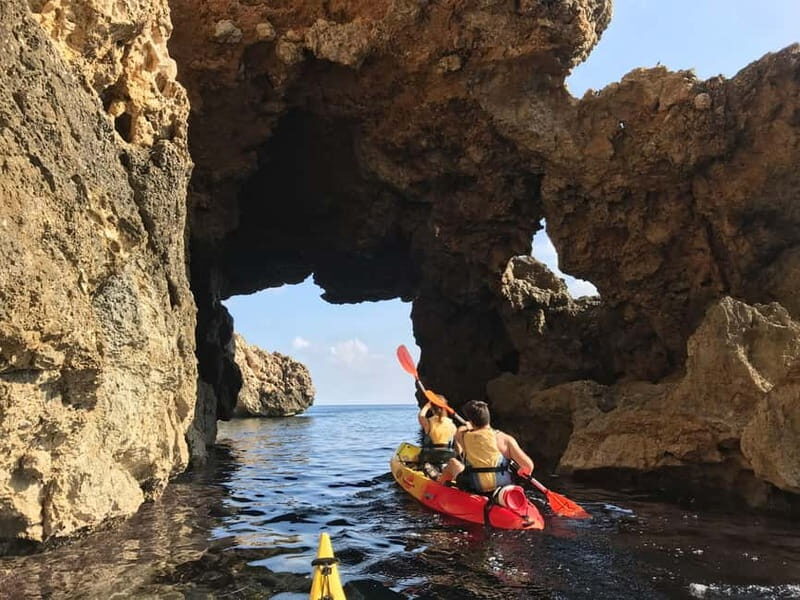 Pollença: Kayak Discovery Snorkeling and Caves - The Guide and Group Experience