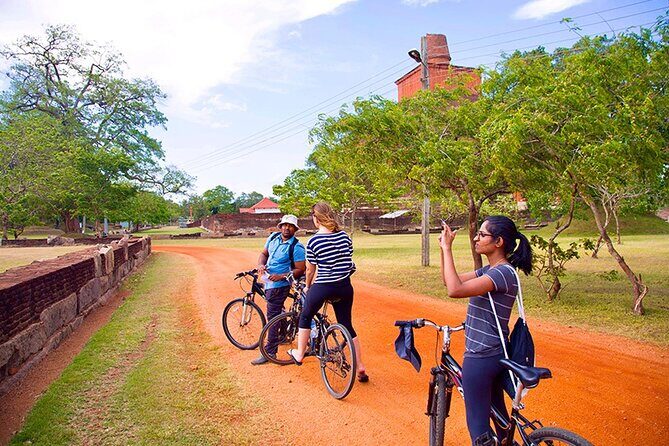Polonnaruwa Ancient City Cycling Day Tour from Negombo - Key Points